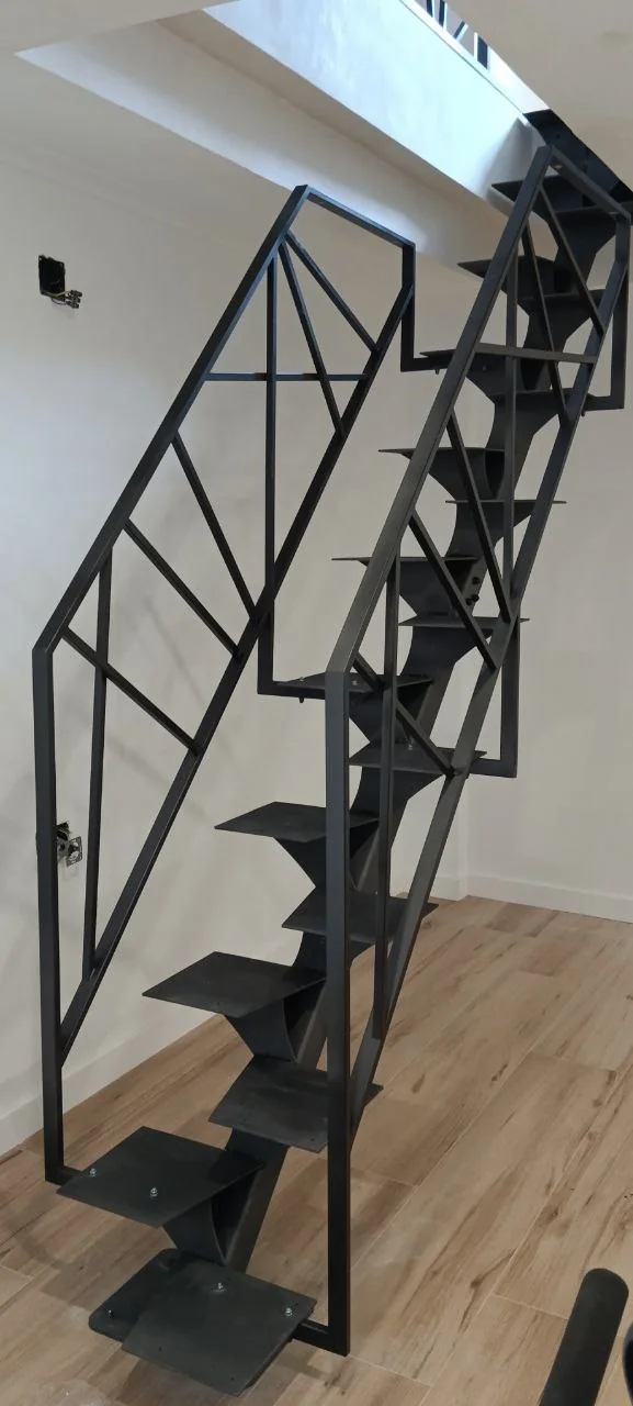 Escalera japonesa paso alterno